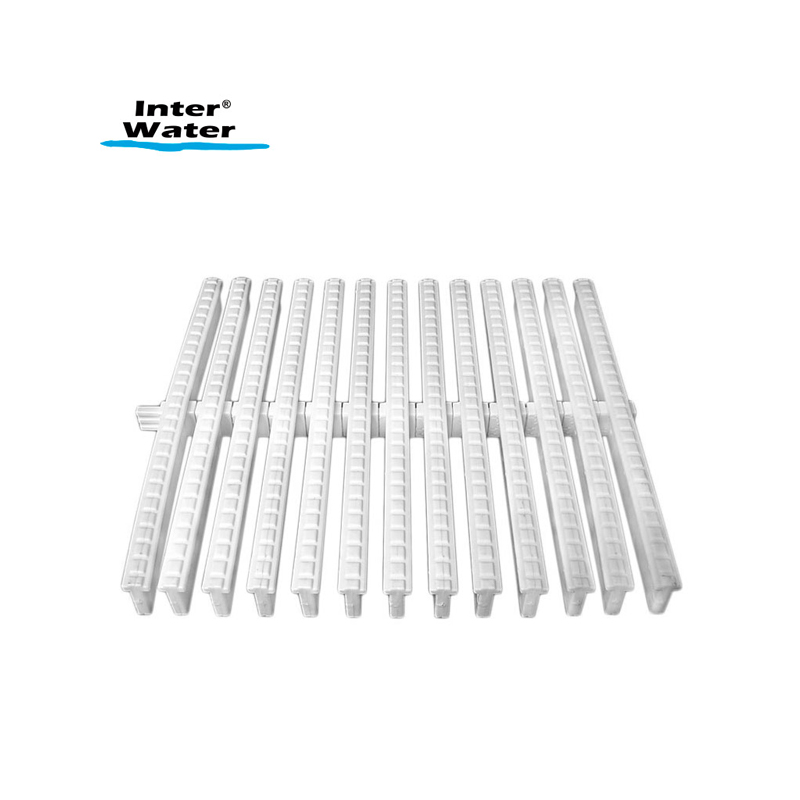 rejilla-cuadrada-perimetral-y-marco-circular-inter-water-rejilla-tradicional-.jpg